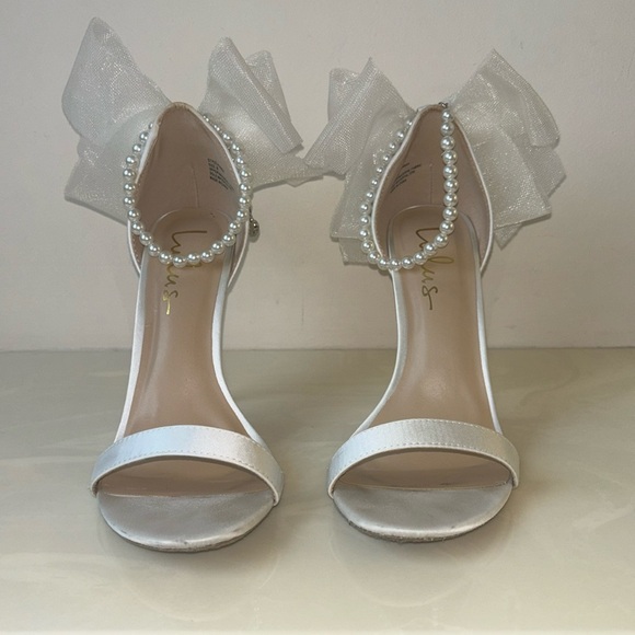 Ivory Satin Bow Pearl Ankle Strap High Heel - Picture 4 of 10